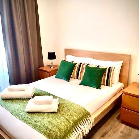 2 Bedroom Serviced Apartment London Luaran gambar