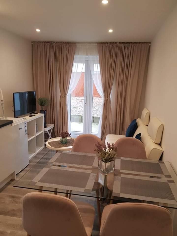 2 Bedroom Serviced Apartment London Luaran gambar